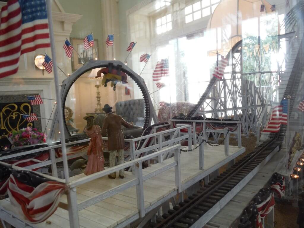 bwv lobby miniature vintage rollercoaster